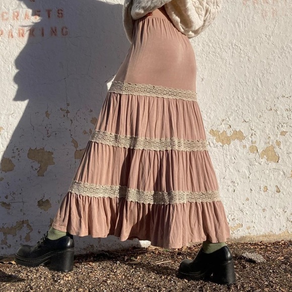 {SET} crochet top and layered skirt - Picture 5 of 6